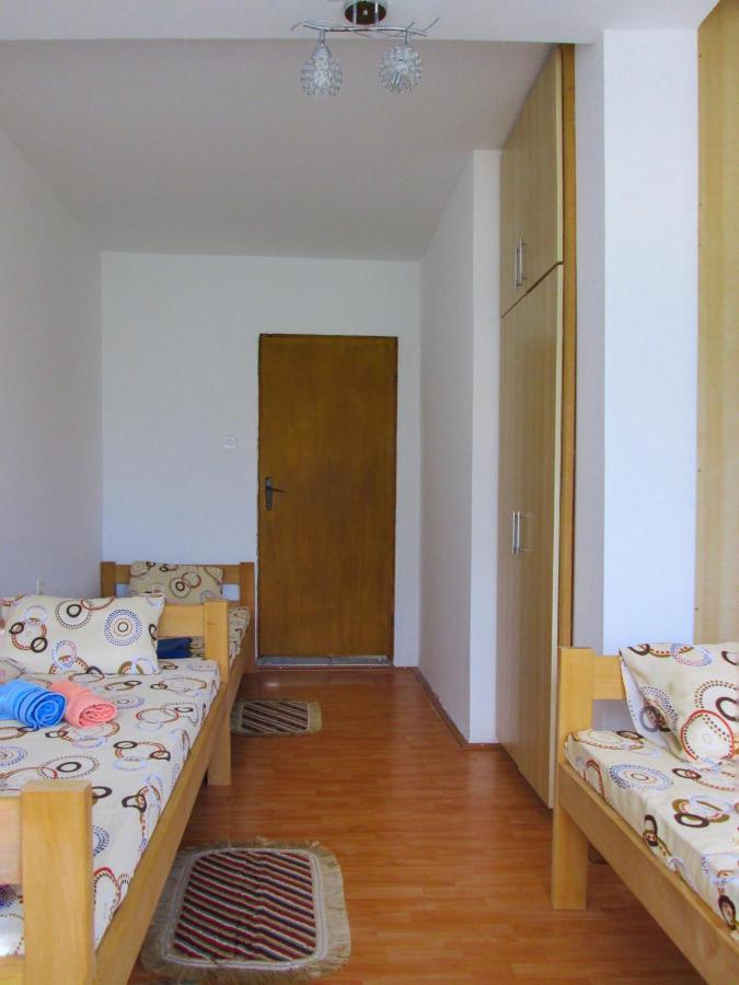 Guesthouse Mirkovic ปลูชิเน ภายนอก รูปภาพ